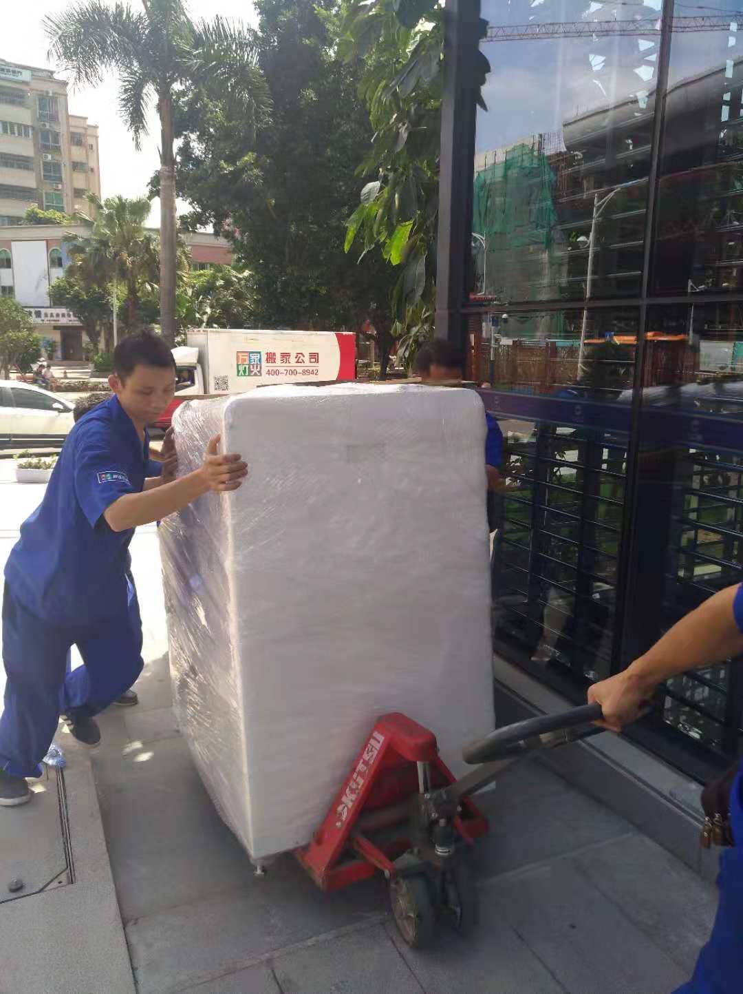丽江搬场若何收费，组装价值与移动价值费！